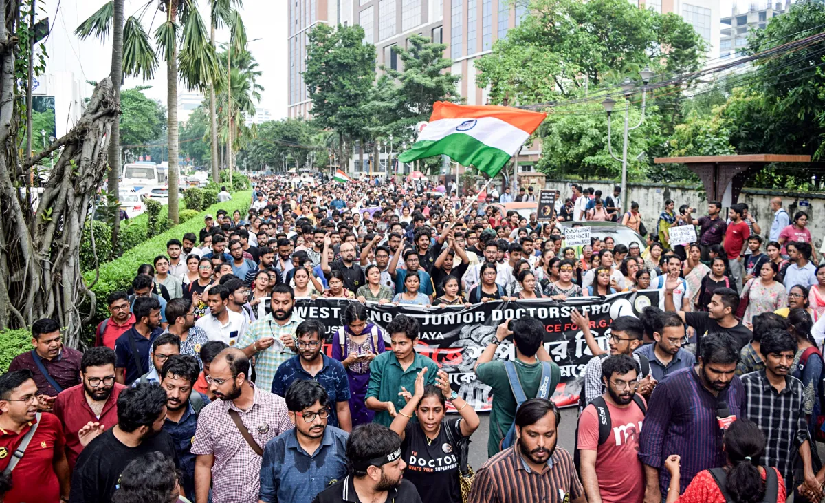 Mass Resignations and Hunger Strikes: Doctors' Protest in West Bengal Escalates