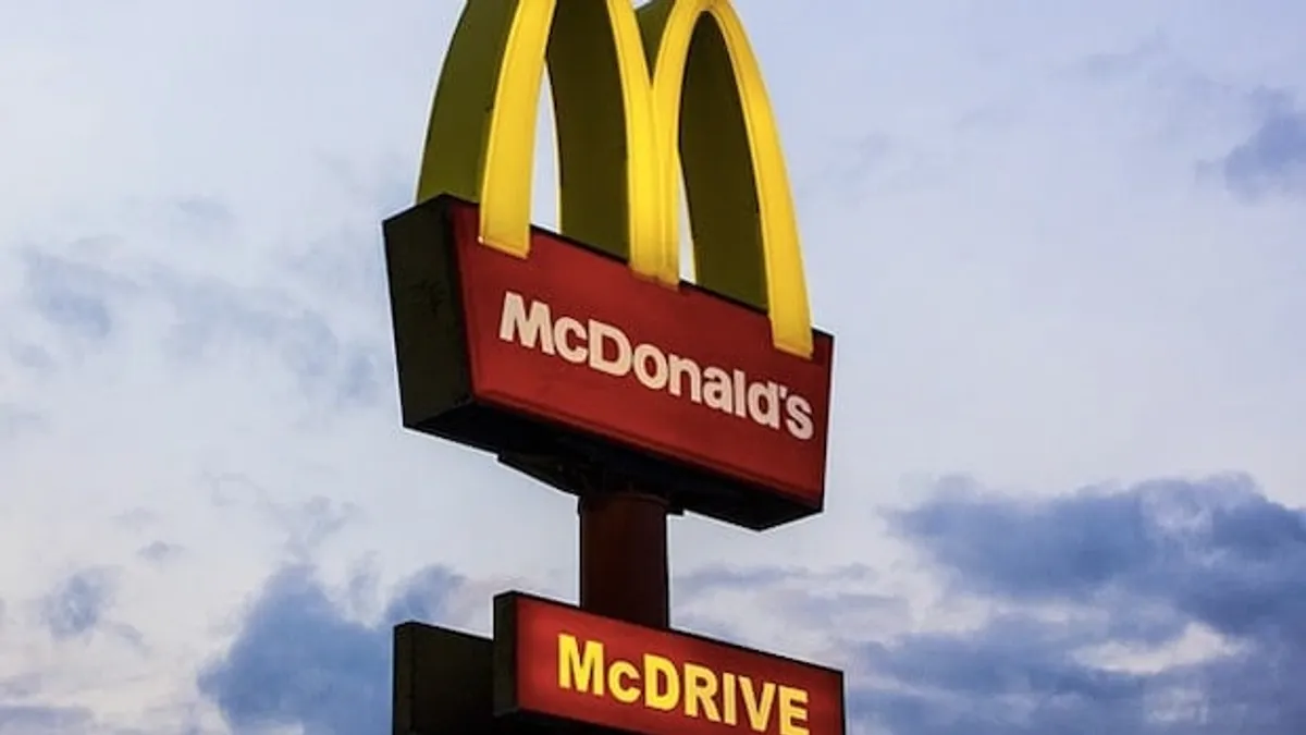 McDonald's Faces E. Coli Outbreak Linked to Quarter Pounders: 1 Death, Dozens Sick