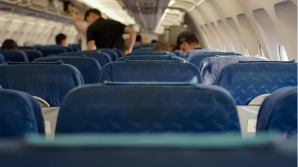 Top Travel Tips for Stress-Free Flights During the Holiday Season