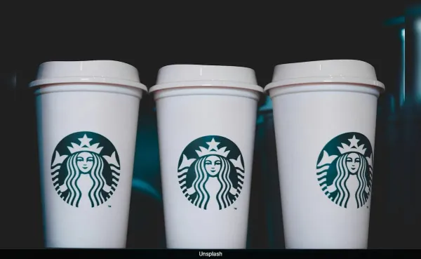 Blog Post: Starbucks’ Policy Shift on Non-Paying Visitors Sparks Controversy in the US