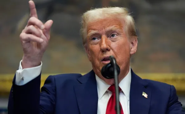 Meta Clarifies on Forcing Users to Follow President Trump on Facebook and Instagram