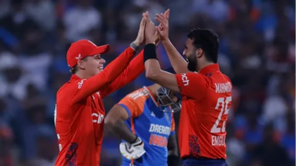 Saqib Mahmood Creates History with Triple-Wicket Maiden Against India