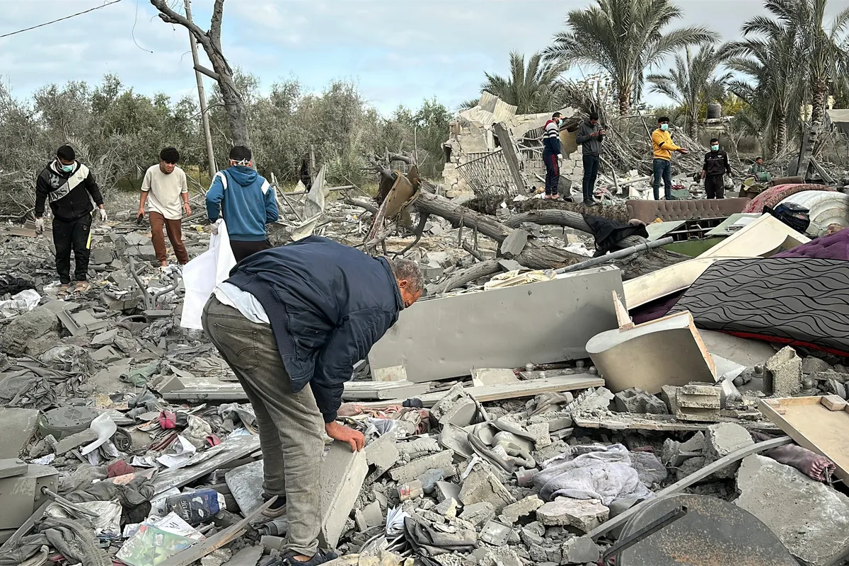 6ejqsdrk_palestinian-war_625x300_07_April_25